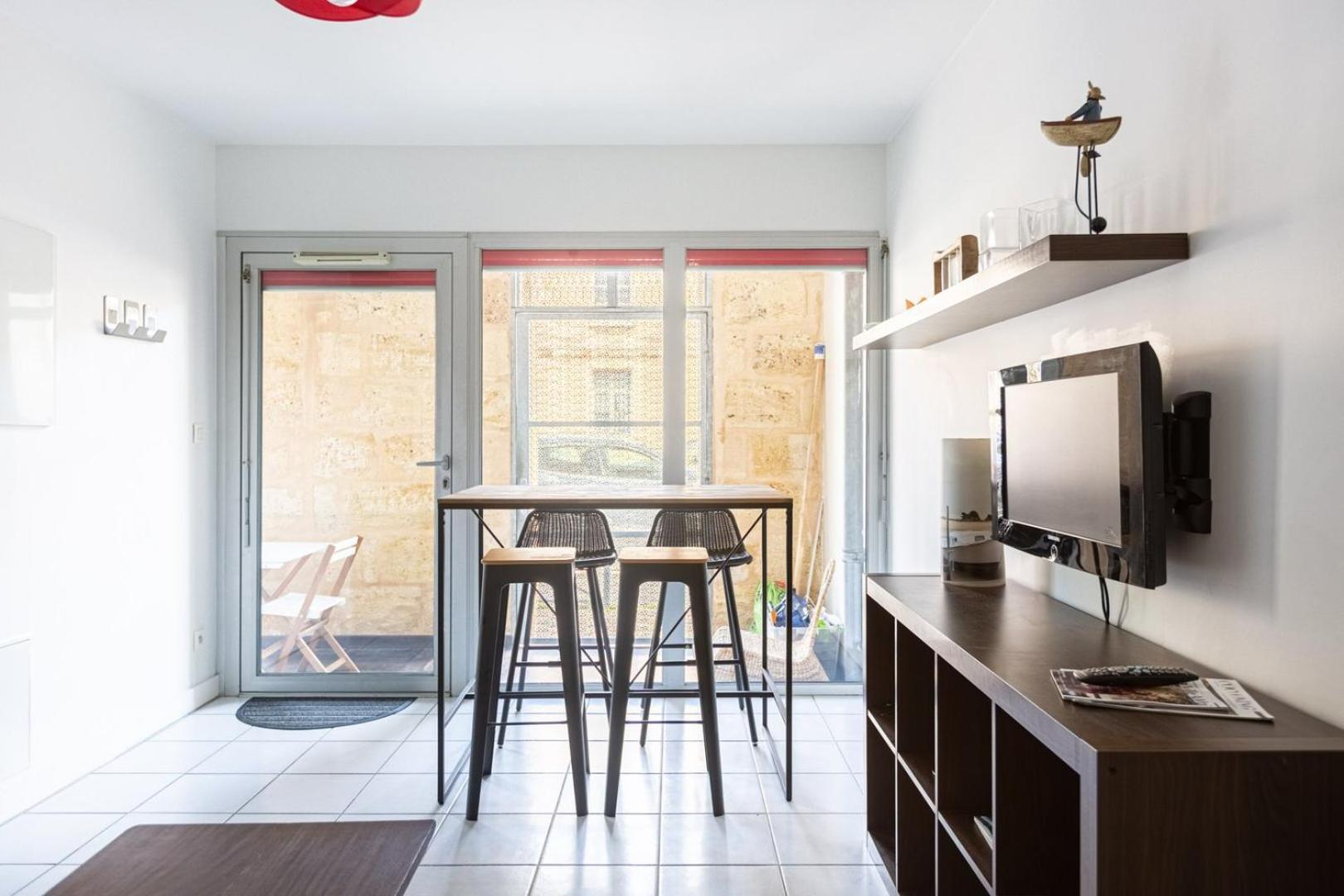 Apartamento GuestReady - Cours du Médoc's flat Burdeos Exterior foto
